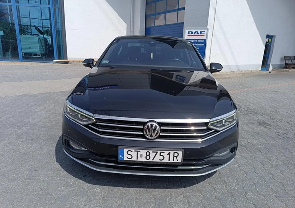 Volkswagen Passat cena 124900 przebieg: 130905, rok produkcji 2020 z Szczytno małe 596